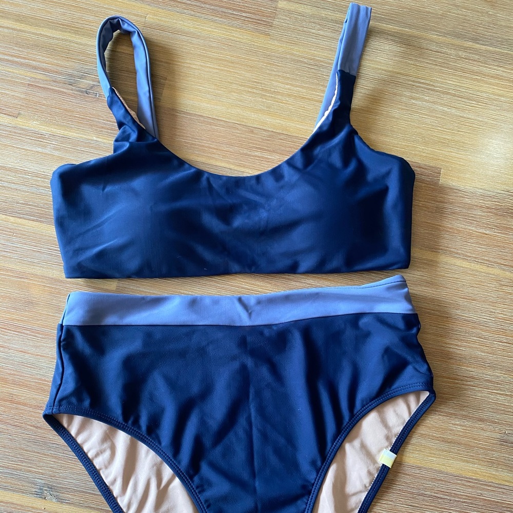 Summersalt high waisted bikini size 4 💙